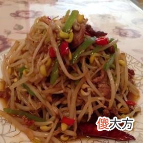 黄豆芽炒肉的做法